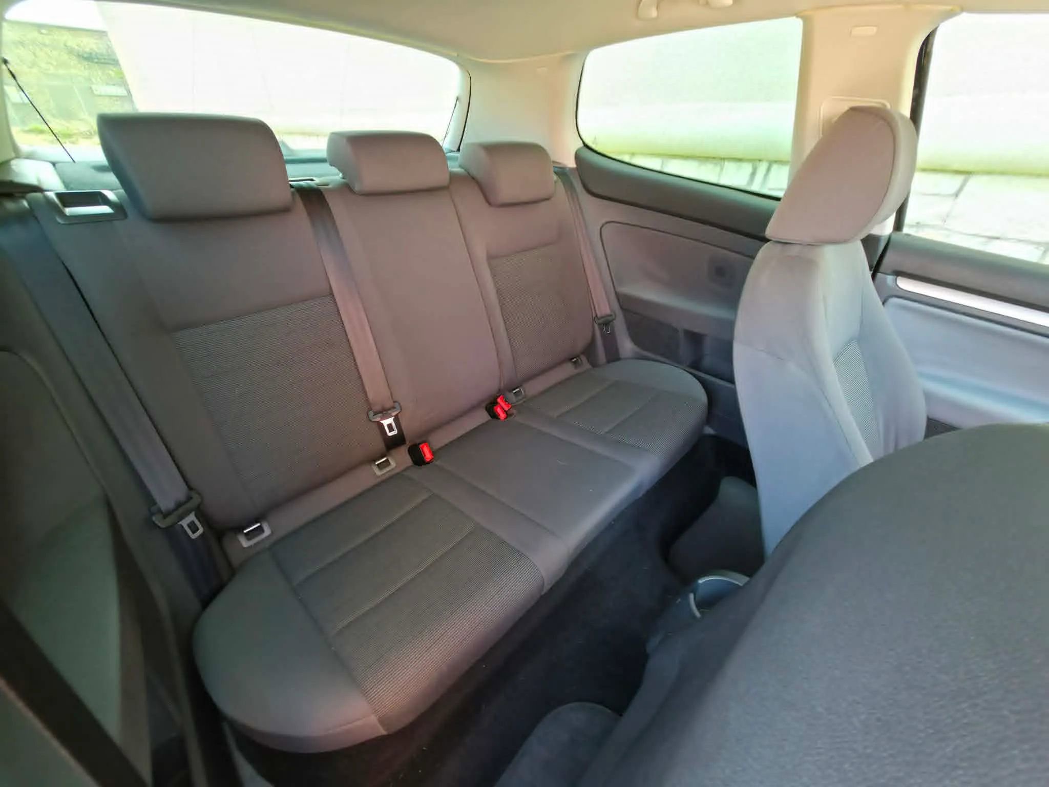 Used 2009 Volkswagen Rabbit S image 10