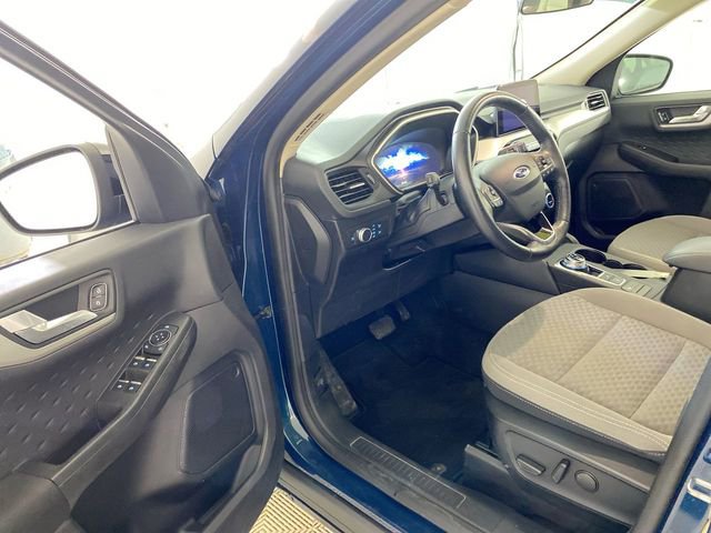 Used 2020 Ford Escape SE Sport image 21