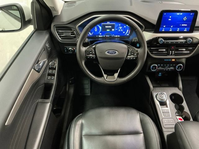 Used 2022 Ford Escape SEL w/ Technology Package FWD image 11