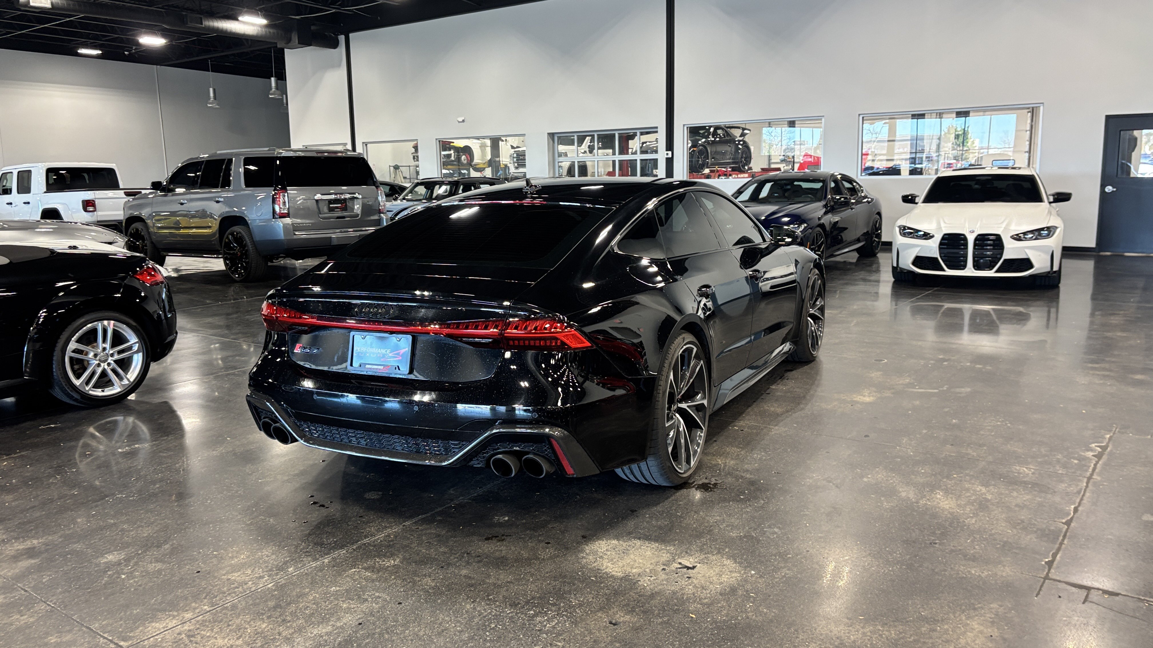 Used 2021 Audi RS 7 Sportback w/ Carbon Optic Package AWD/4WD image 4