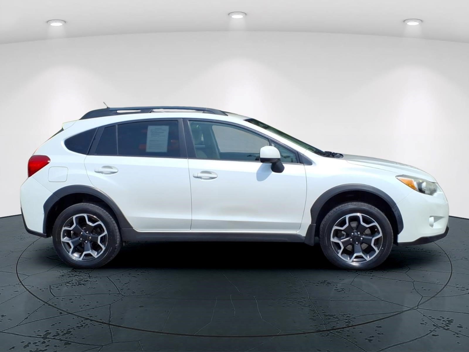 Used 2013 Subaru Crosstrek 2.0i Limited w/ Popular Pkg 1 AWD/4WD image 2