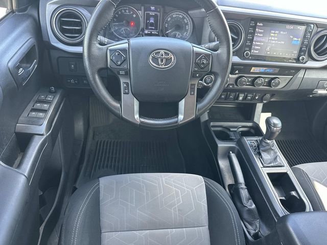 Used 2023 Toyota Tacoma TRD Off-Road w/ Technology Package AWD/4WD image 17