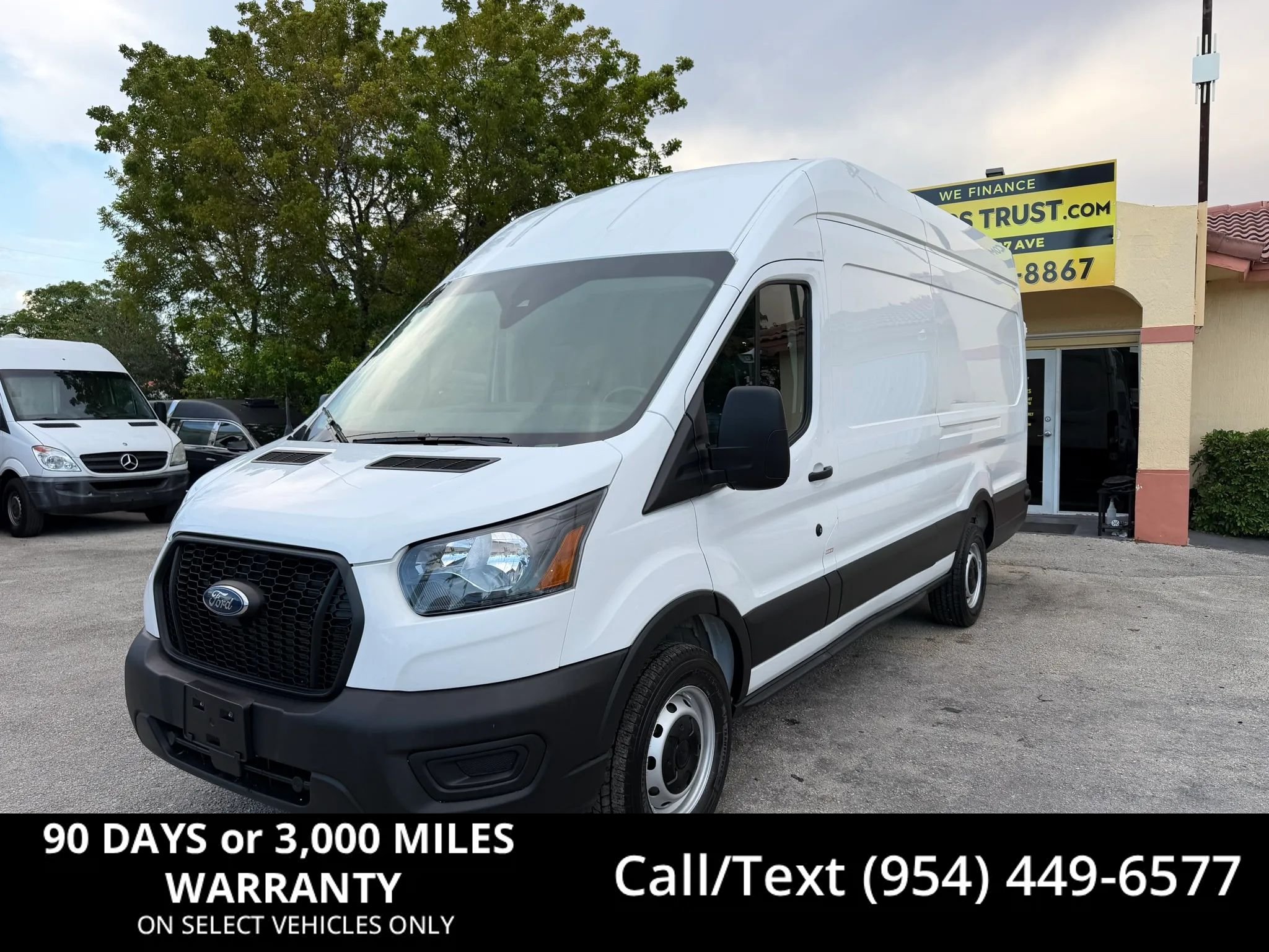 Used 2025 Ford Transit 250 148 High Roof Extended RWD image 1