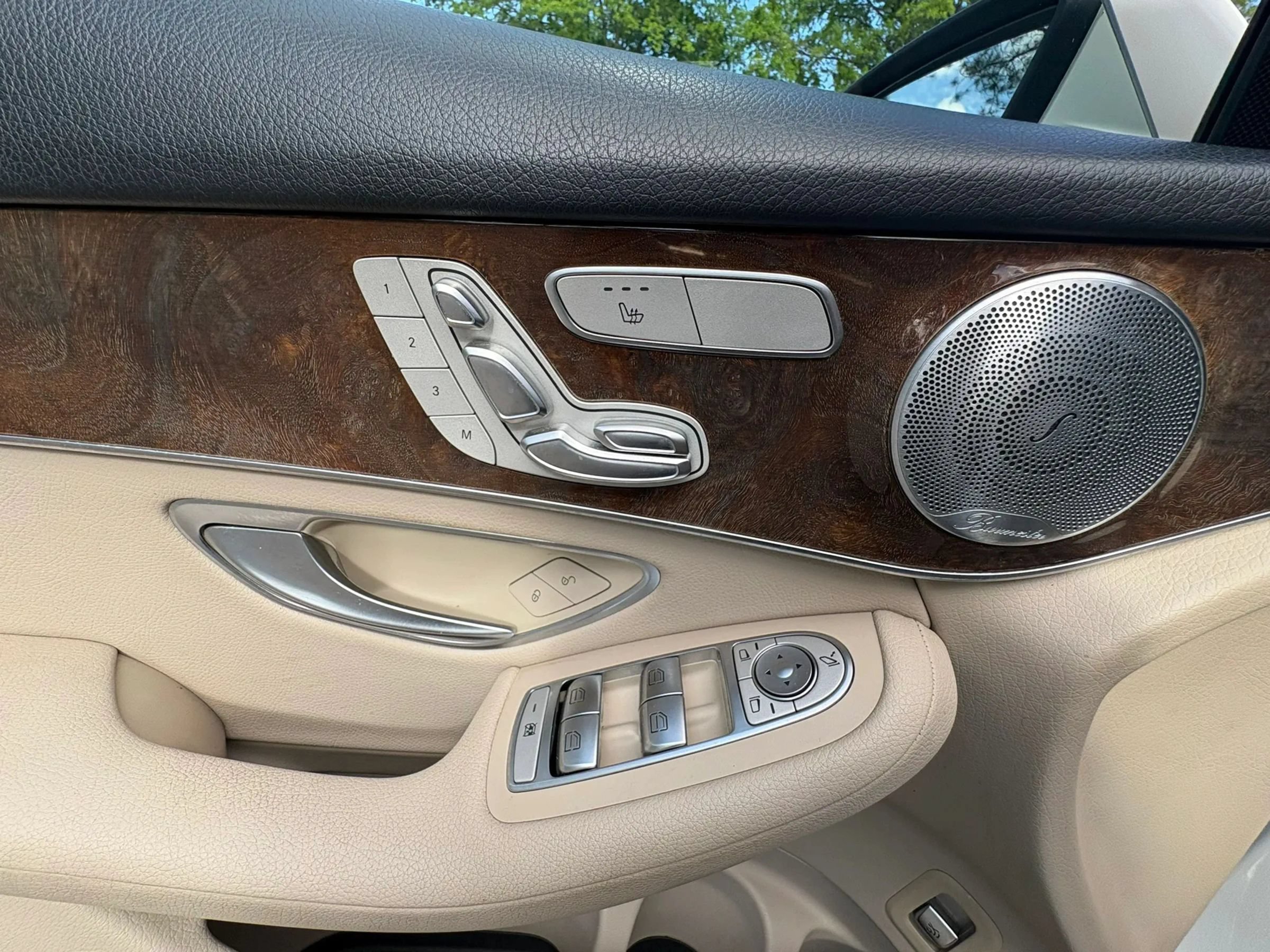 Used 2018 Mercedes-Benz GLC 300 4MATIC image 29