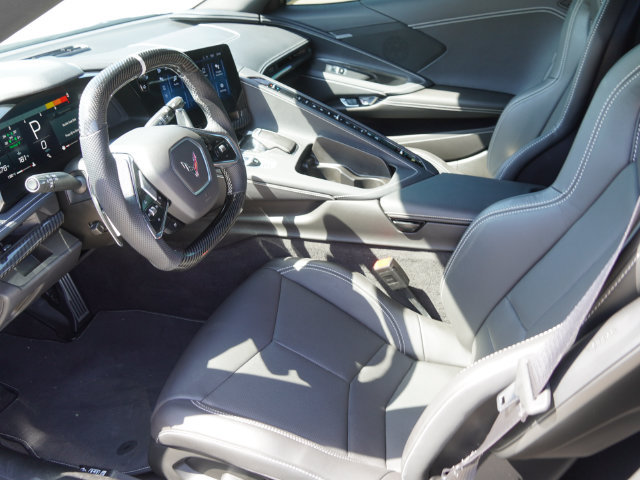 Used 2024 Chevrolet Corvette Stingray Convertible w/ 1LT RWD image 5