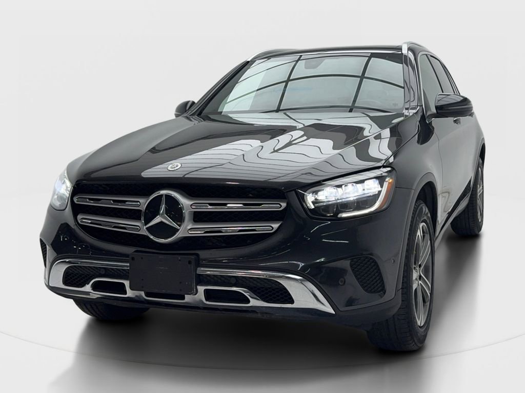 Used 2021 Mercedes-Benz GLC 300 w/ Premium Package image 4