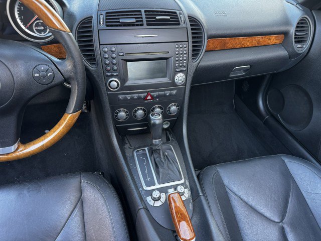 Used 2009 Mercedes-Benz SLK 350 image 24