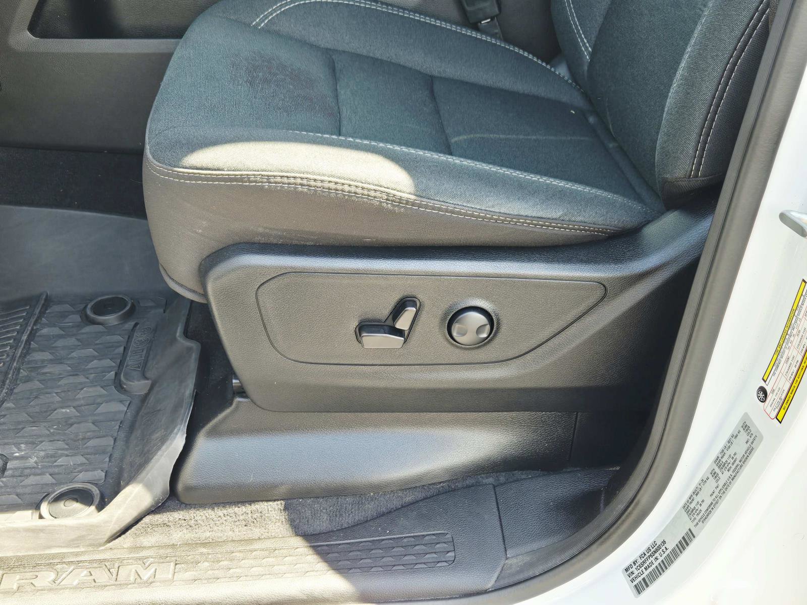 Used 2025 RAM 1500 Big Horn AWD/4WD image 39