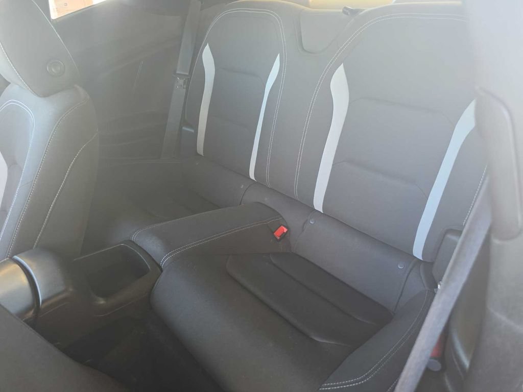 Used 2022 Chevrolet Camaro LT w/ Technology Package RWD image 6