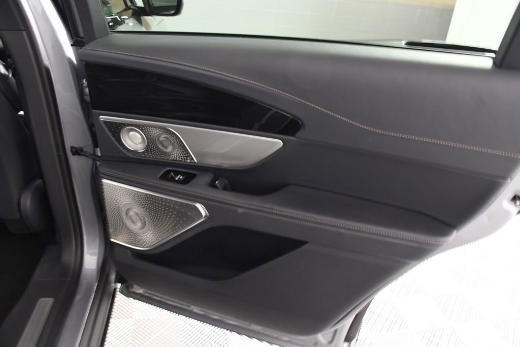 Used 2025 Lincoln Nautilus Reserve image 21