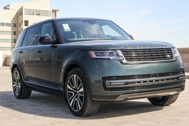 New 2025 Land Rover Range Rover Long Wheelbase SE image 3