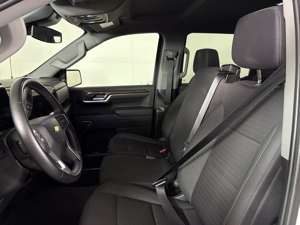 Used 2023 Chevrolet Silverado 1500 LT AWD/4WD image 18