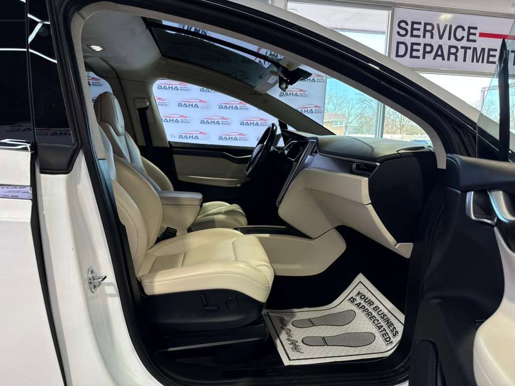 Used 2017 Tesla Model X 75D AWD/4WD image 55