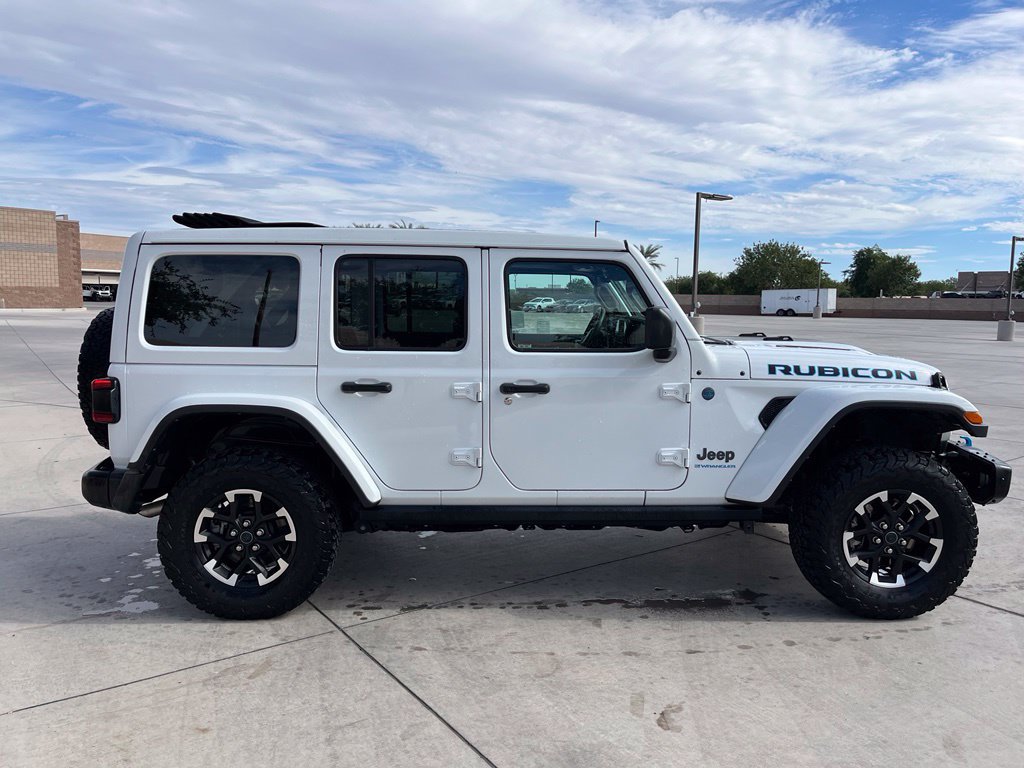 Used 2024 Jeep Wrangler Unlimited Rubicon 4xe AWD/4WD image 6