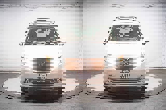 Used 2016 Honda Odyssey Touring Elite image 6