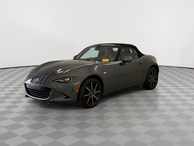 Certified 2025 MAZDA MX-5 Miata Grand Touring RWD image 4