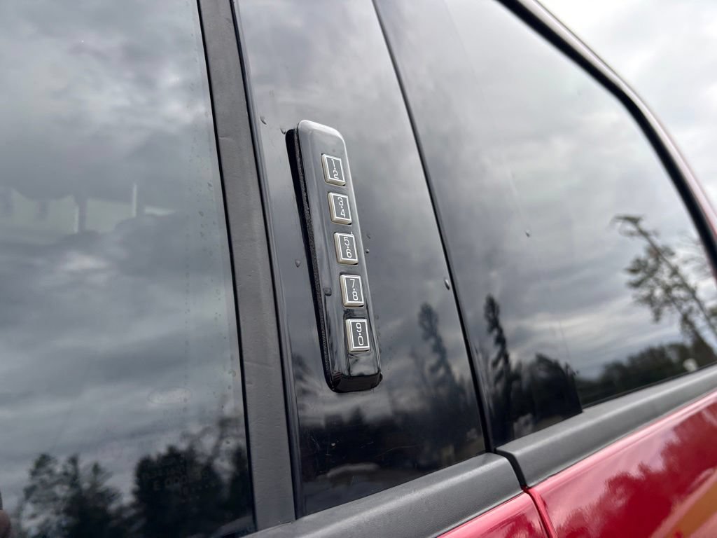 Used 2019 Ford F250 Lariat w/ Lariat Ultimate Package AWD/4WD image 10