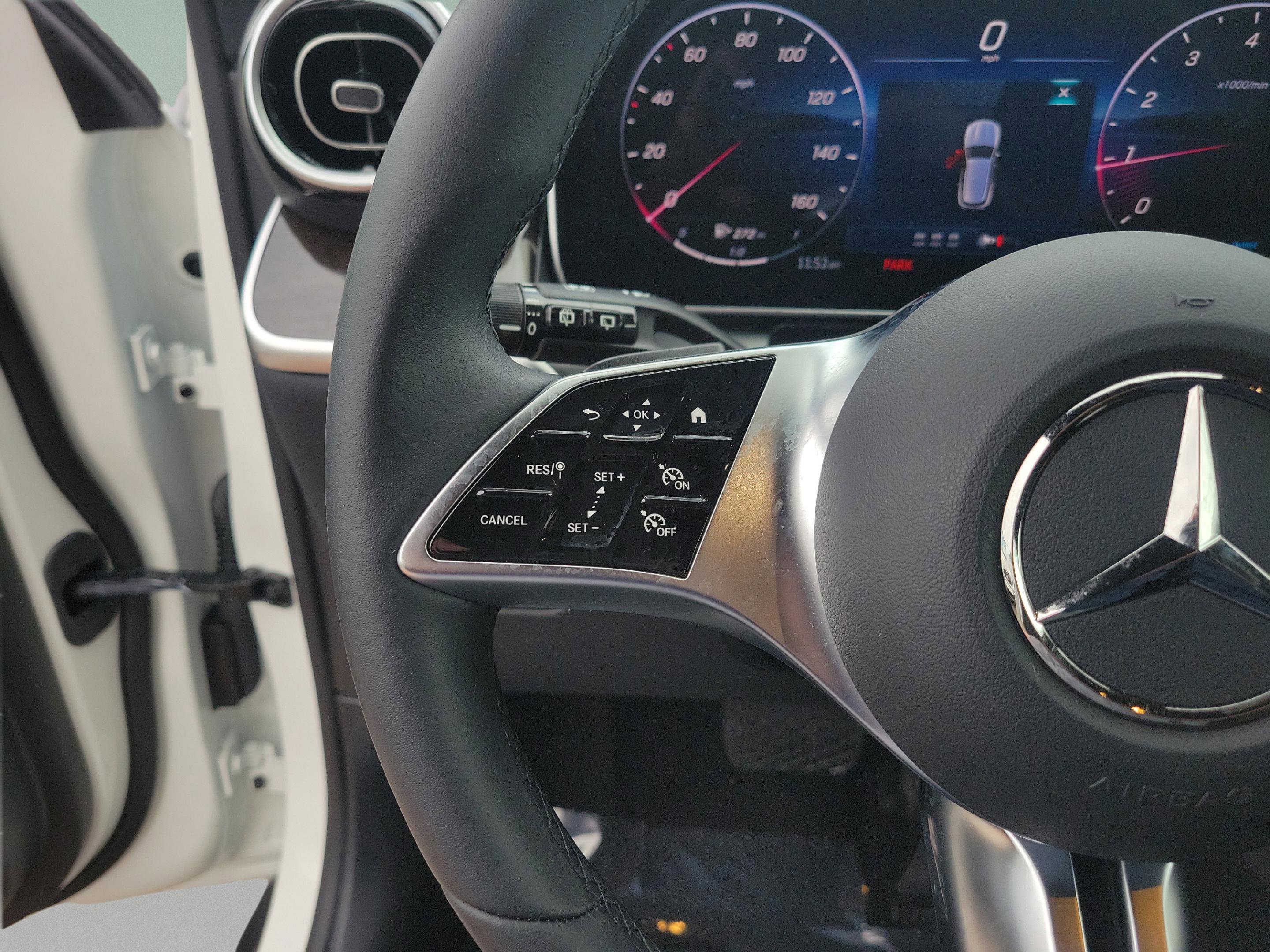 Certified 2025 Mercedes-Benz GLC 300 image 27