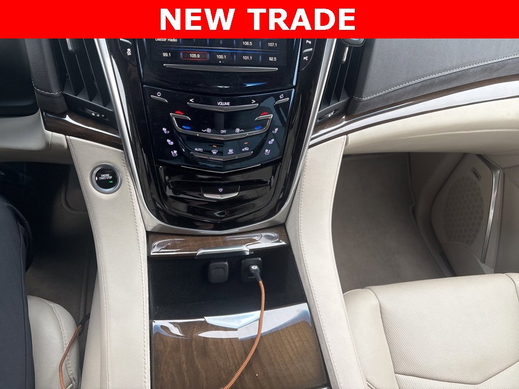 Used 2019 Cadillac Escalade Luxury image 13