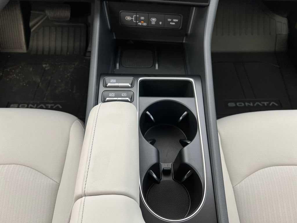 New 2025 Hyundai Sonata SEL FWD image 18