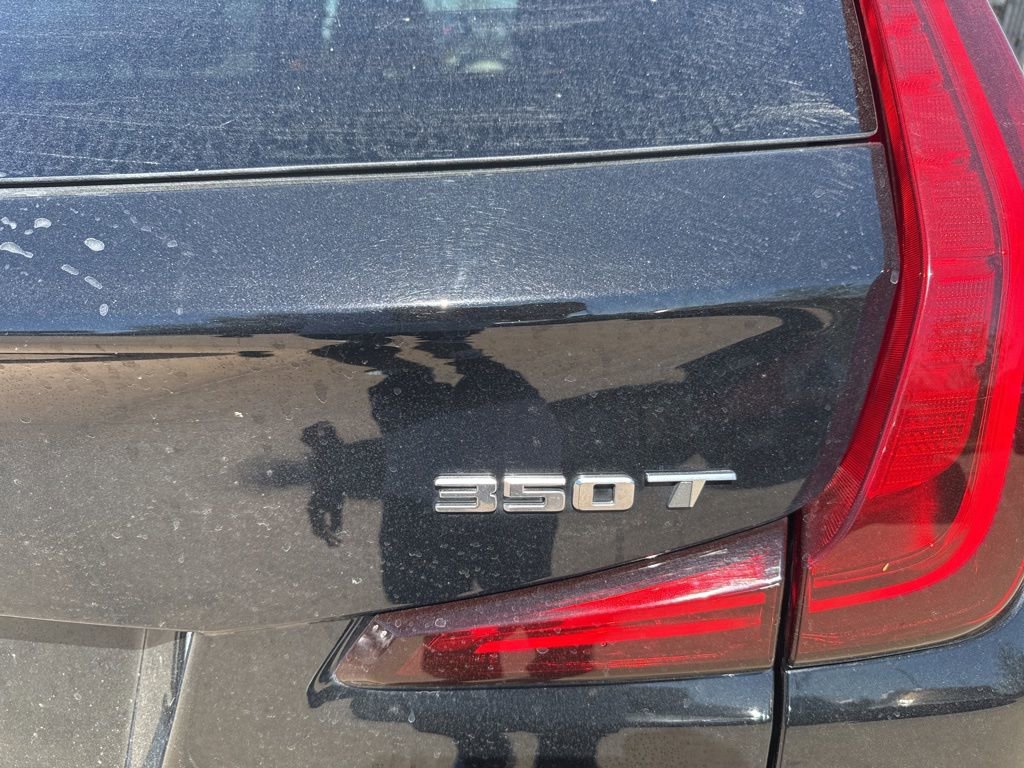 Used 2024 Cadillac XT4 Premium Luxury image 5