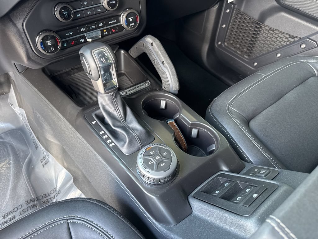 Used 2025 Ford Bronco Badlands AWD/4WD image 19