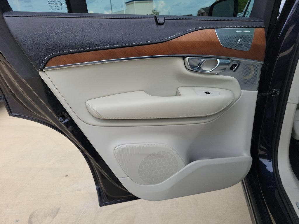 Used 2017 Volvo XC90 T6 Inscription w/ Vision Package AWD/4WD image 16