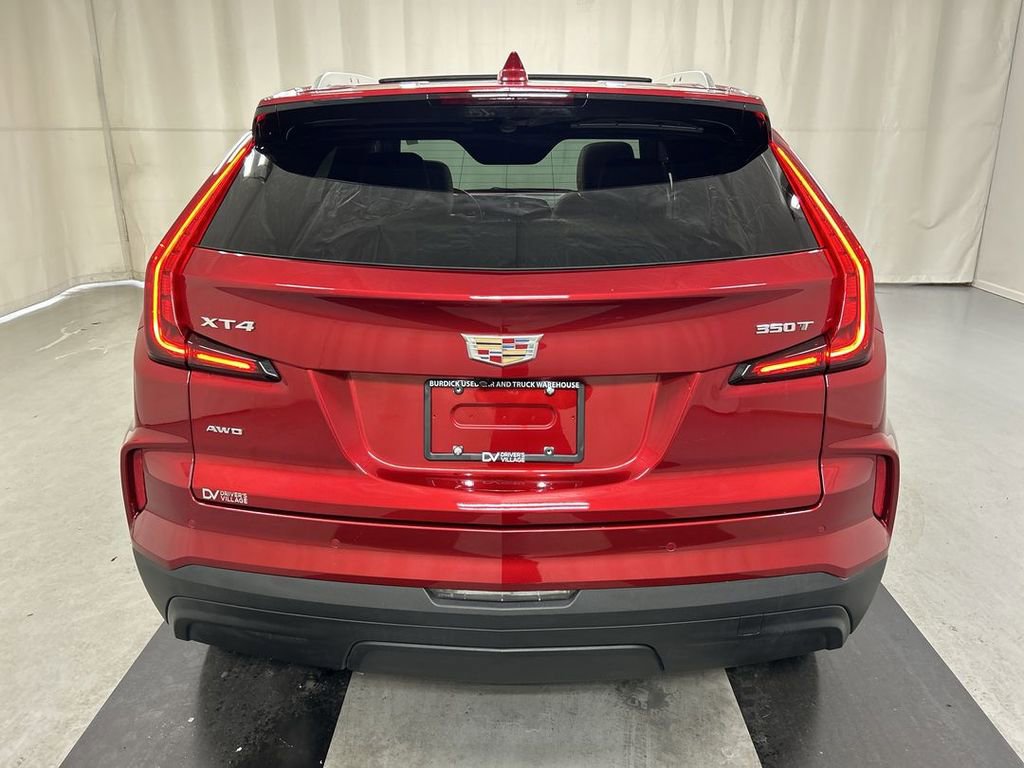 Used 2024 Cadillac XT4 Luxury w/ Cold Weather Package image 21