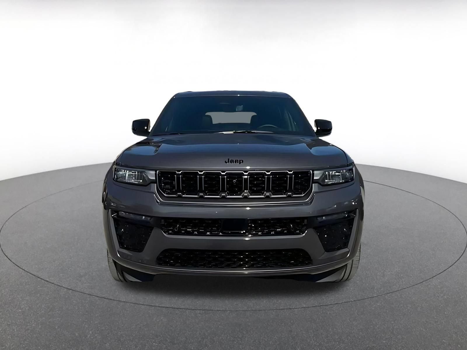 Used 2026 Jeep Grand Cherokee Limited AWD/4WD image 4