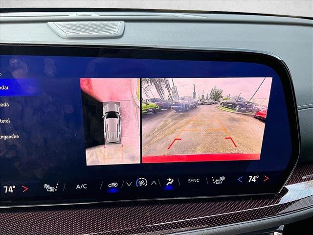 Used 2025 Chevrolet Traverse Z71 w/ Enhanced Driving Package AWD/4WD image 23