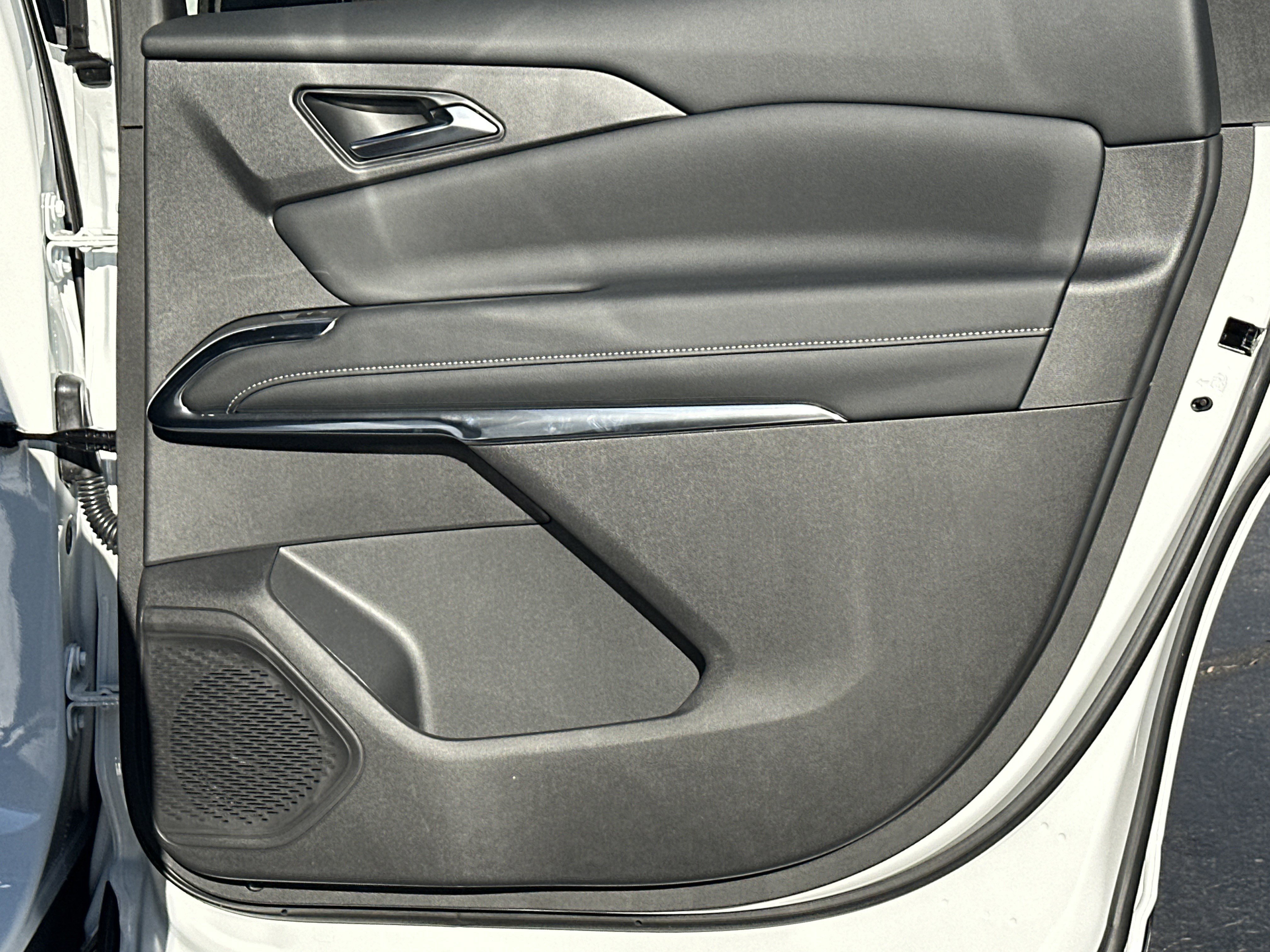 New 2026 Chevrolet Traverse LT w/ Sun and Wheel Package image 16