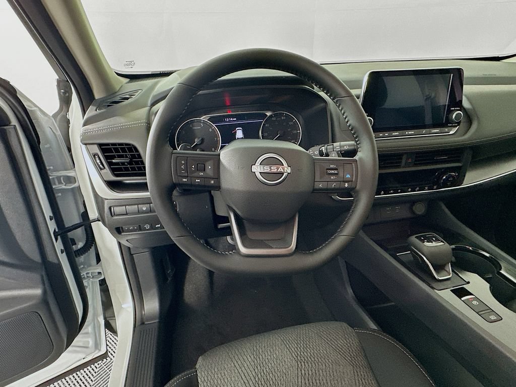 New 2026 Nissan Rogue SV w/ Cold Weather Package AWD/4WD image 16
