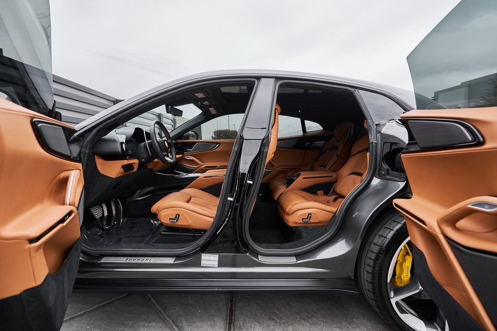 Used 2025 Ferrari Purosangue image 35