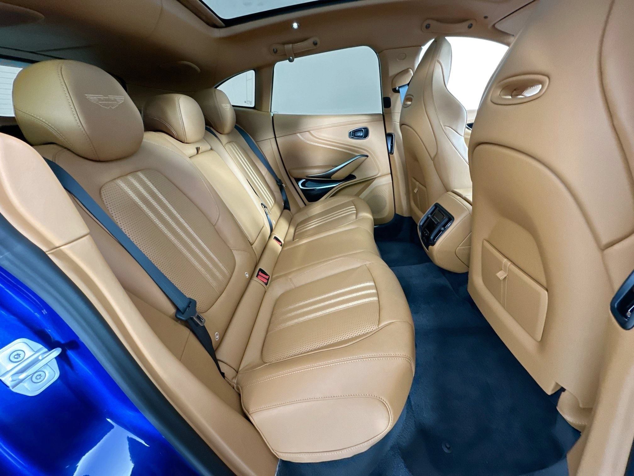 New 2026 Aston Martin DBX 707 AWD/4WD image 25