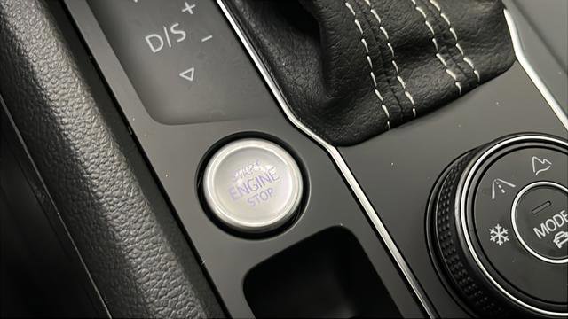 Used 2021 Volkswagen Atlas SE w/ Towing Package image 23