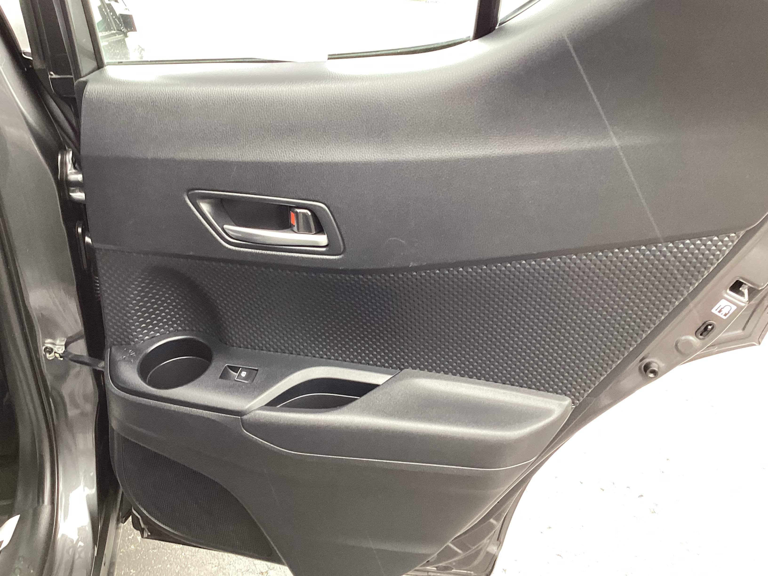 Certified 2018 Toyota C-HR XLE FWD image 16