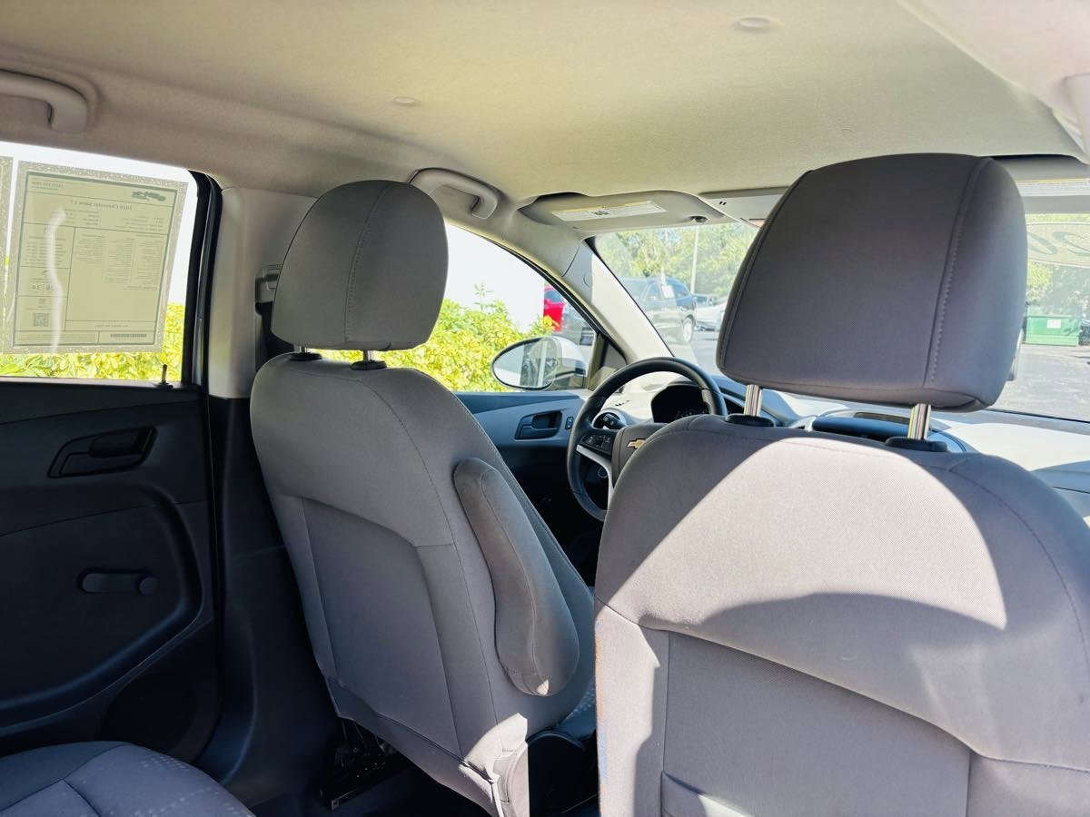 Used 2020 Chevrolet Sonic LT image 17