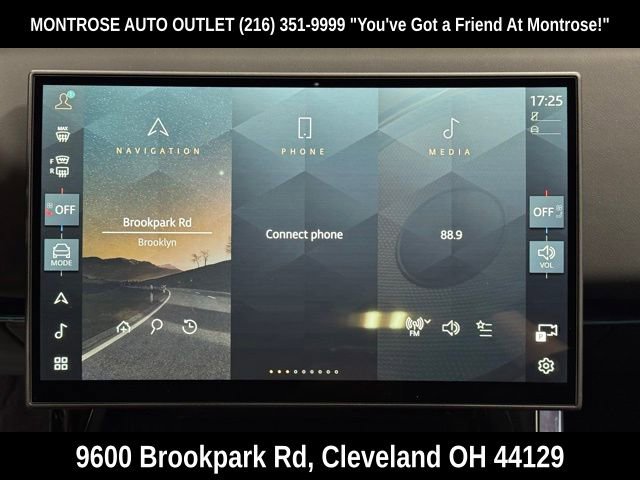 New 2025 Land Rover Range Rover Sport image 18