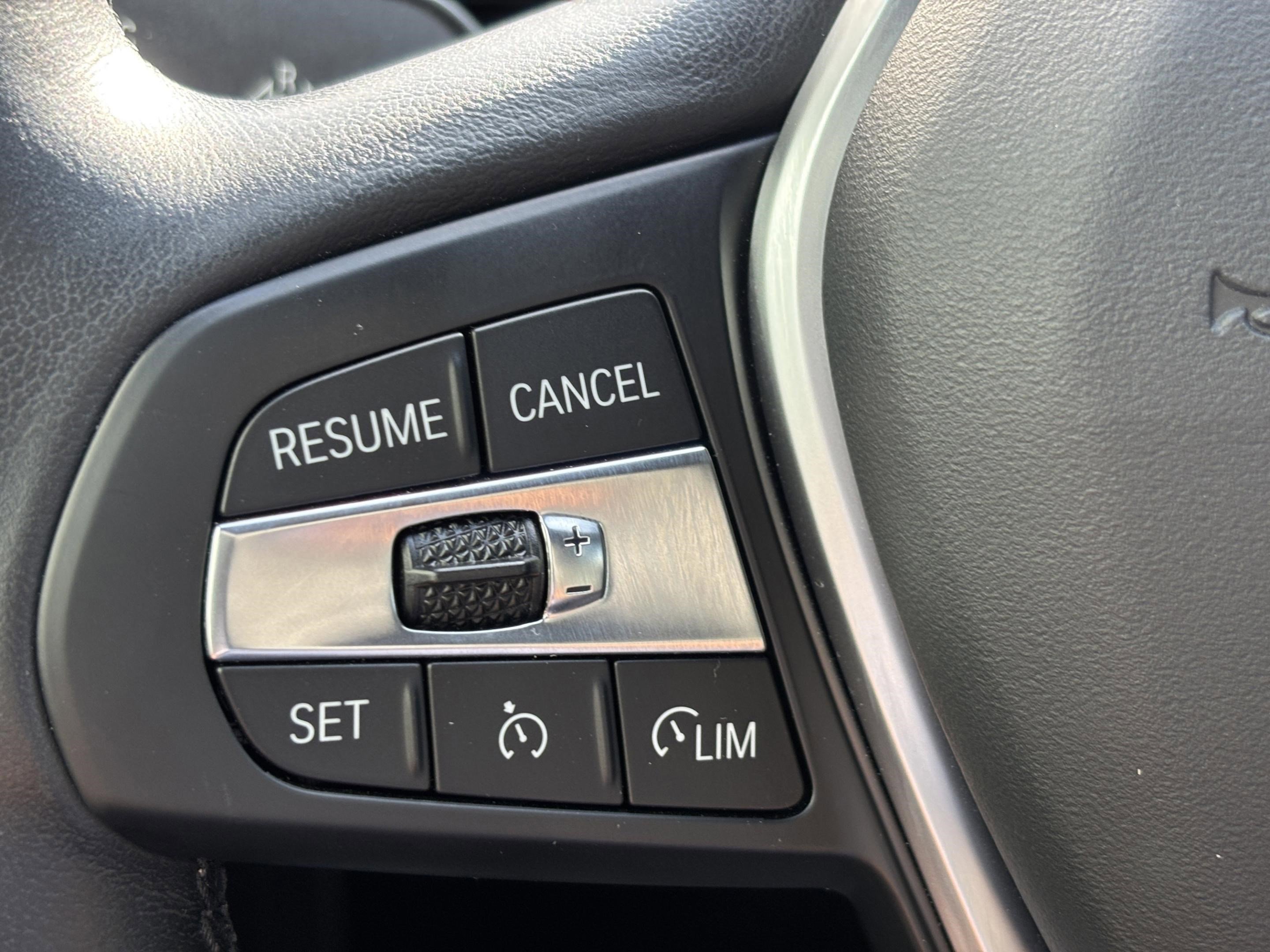 Used 2023 BMW i4 eDrive35 w/ Premium Package image 11