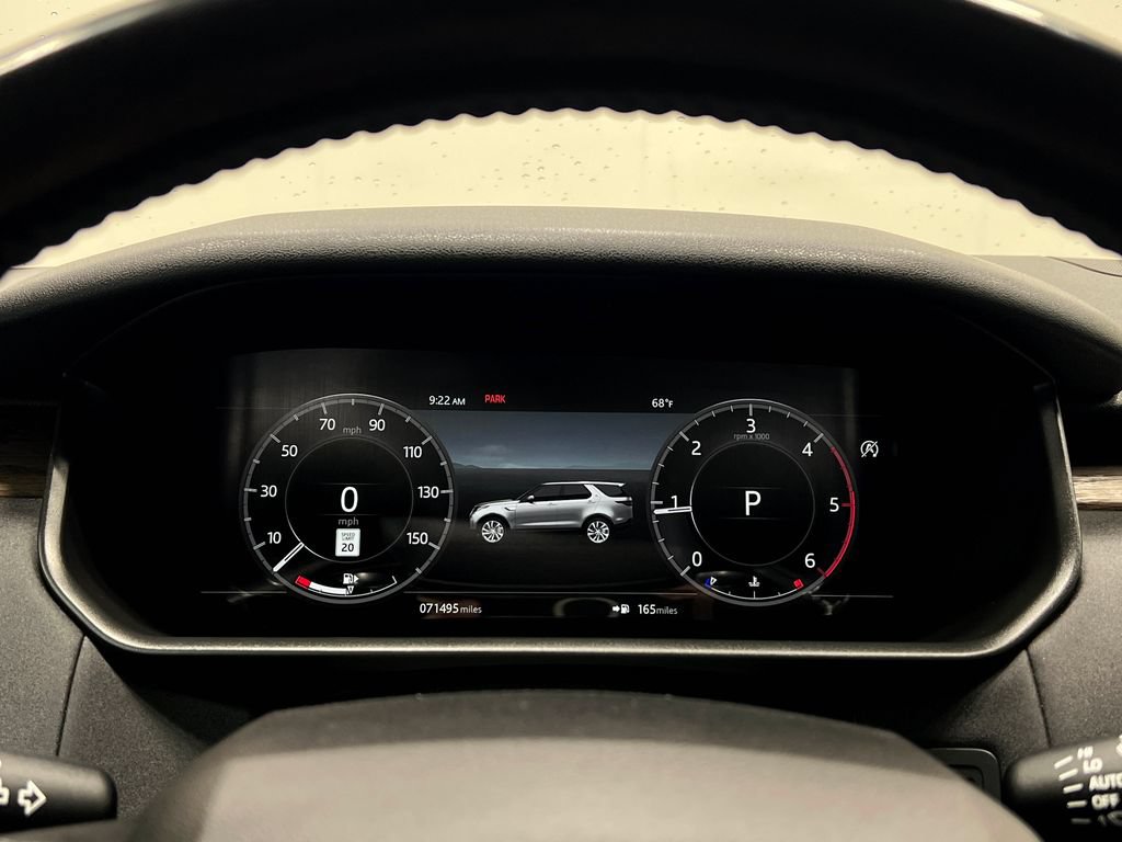 Used 2018 Land Rover Discovery HSE AWD/4WD image 26