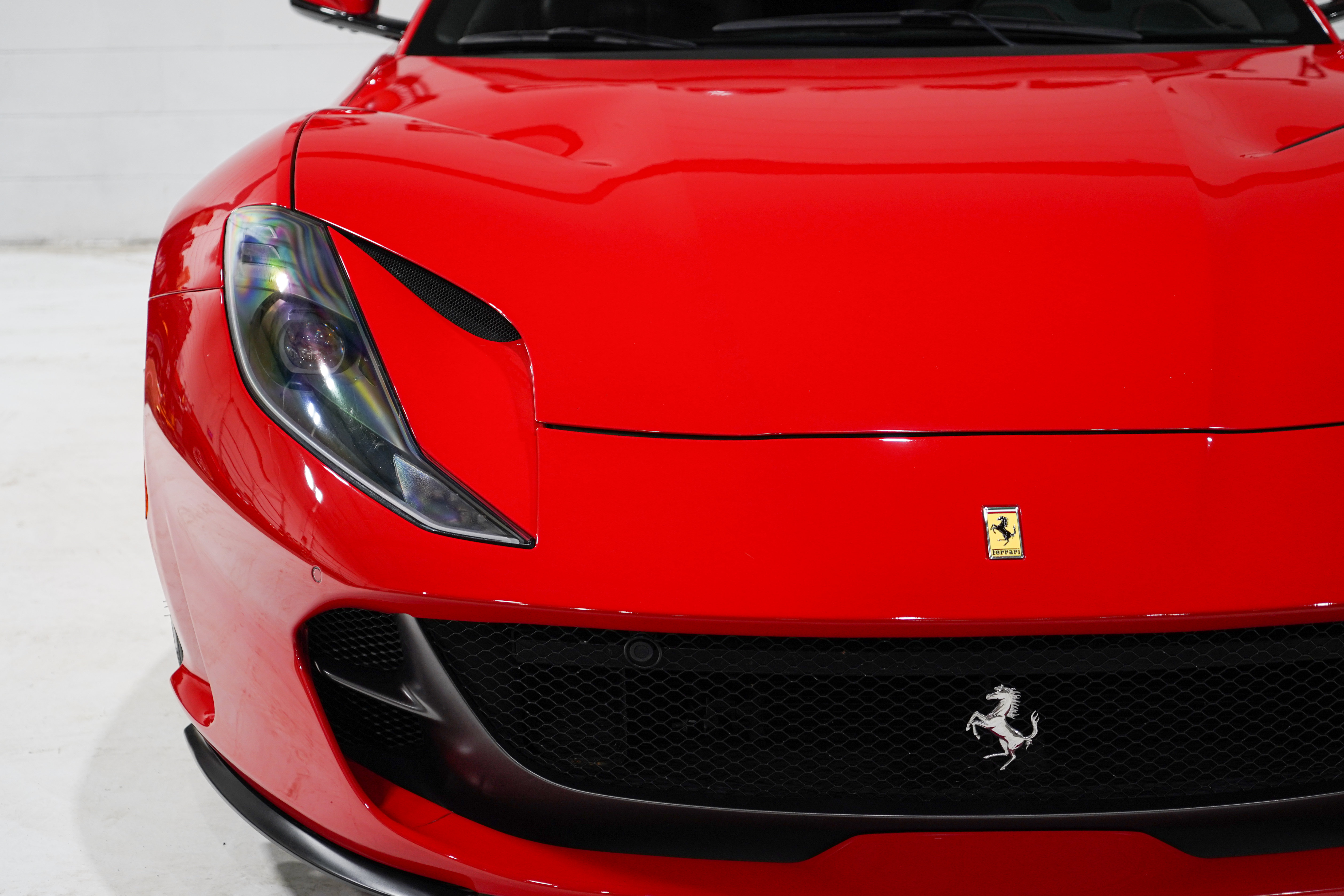 Used 2019 Ferrari 812 Superfast RWD image 33
