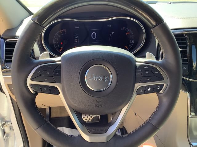 Used 2020 Jeep Grand Cherokee Overland AWD/4WD image 11