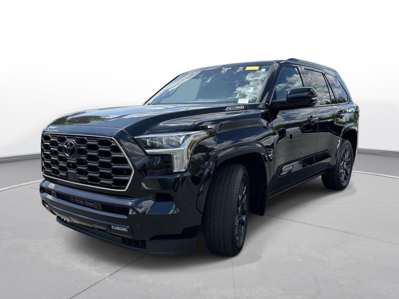 Certified 2024 Toyota Sequoia Platinum AWD/4WD image 2