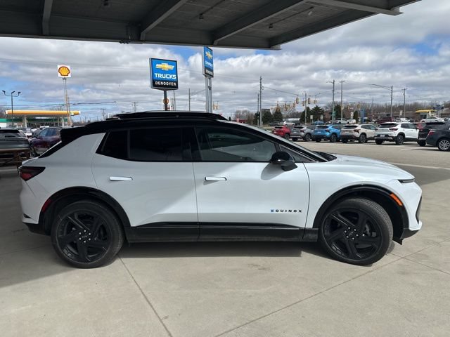 New 2026 Chevrolet Equinox EV RS AWD/4WD image 7