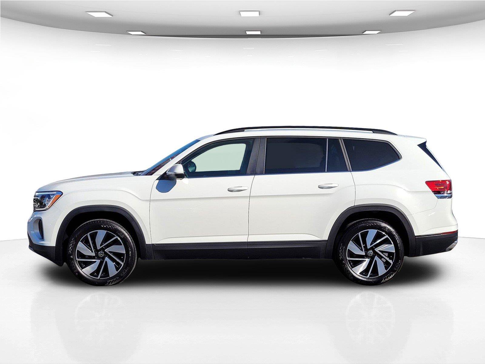 Certified 2024 Volkswagen Atlas SE FWD image 9