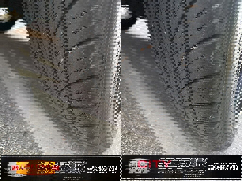 Used 2021 Toyota Avalon TRD image 15