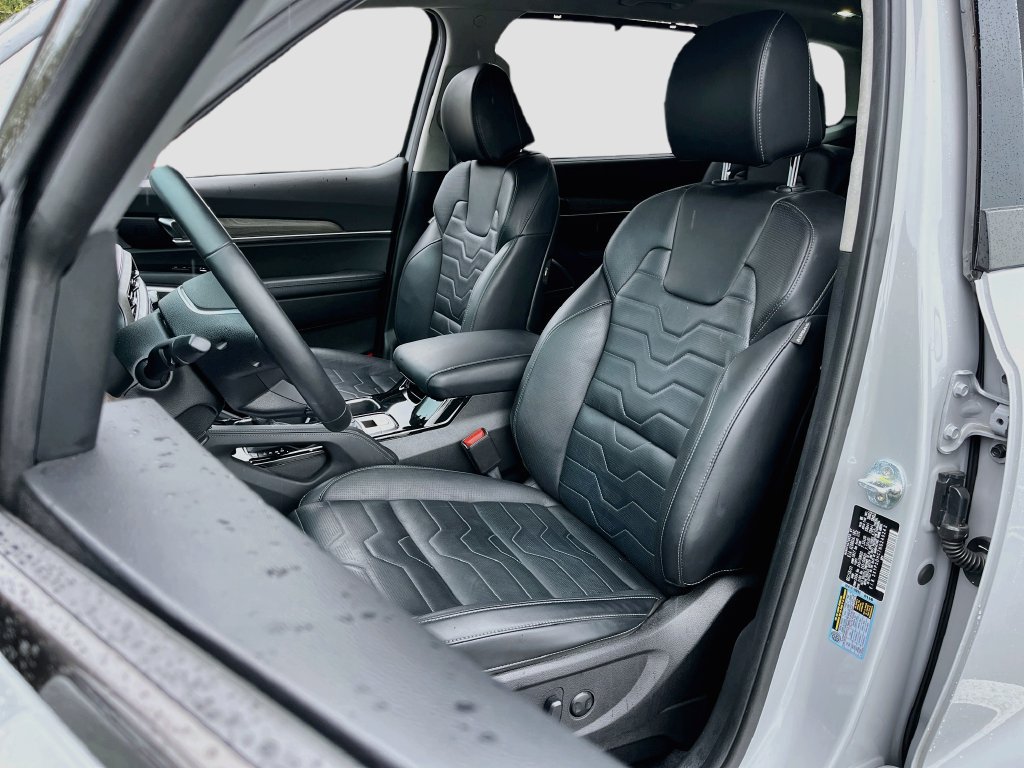 Used 2022 Kia Telluride SX w/ SX Prestige Package AWD/4WD image 22