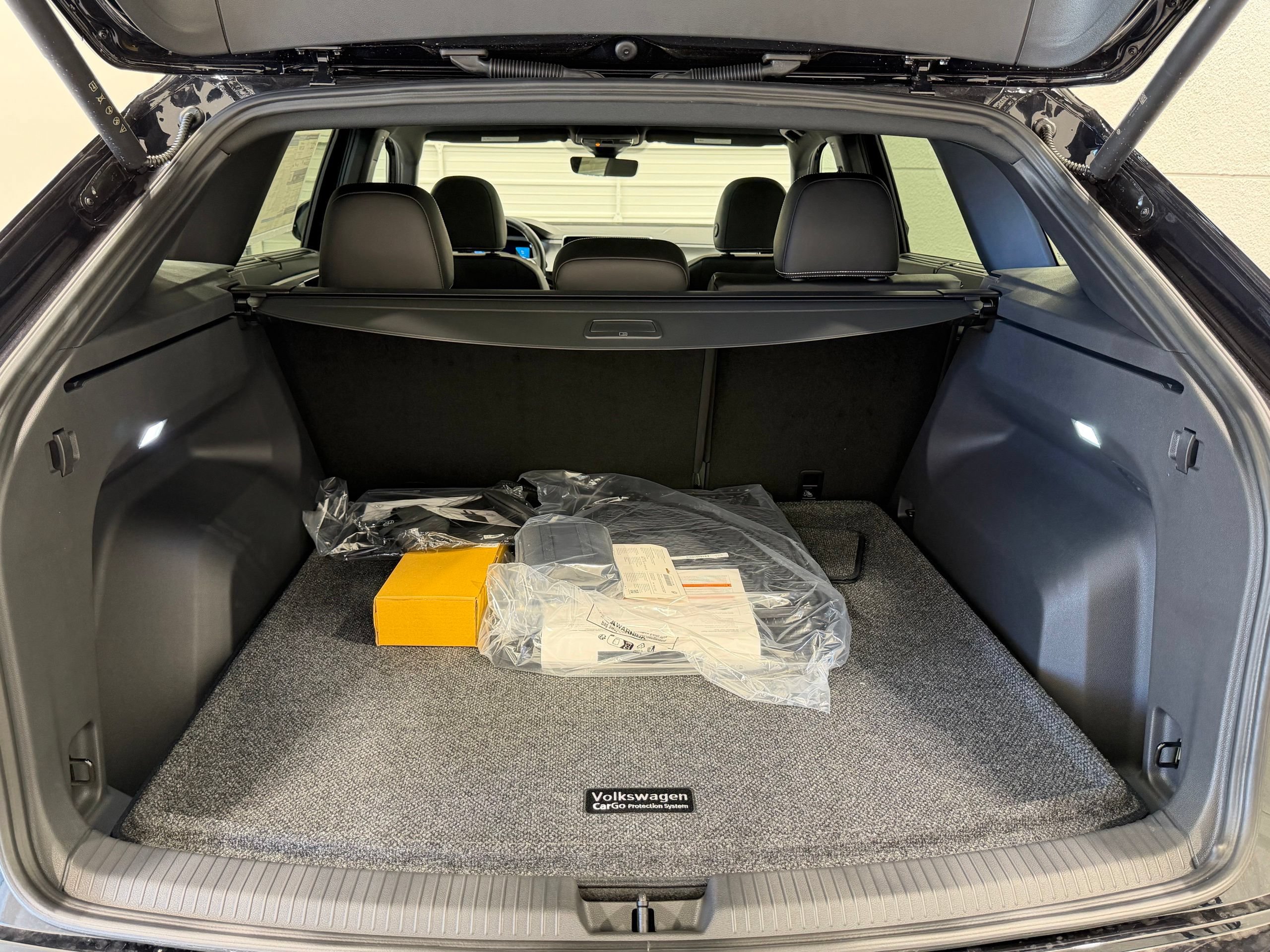 New 2026 Volkswagen Atlas Cross Sport SE AWD/4WD image 24