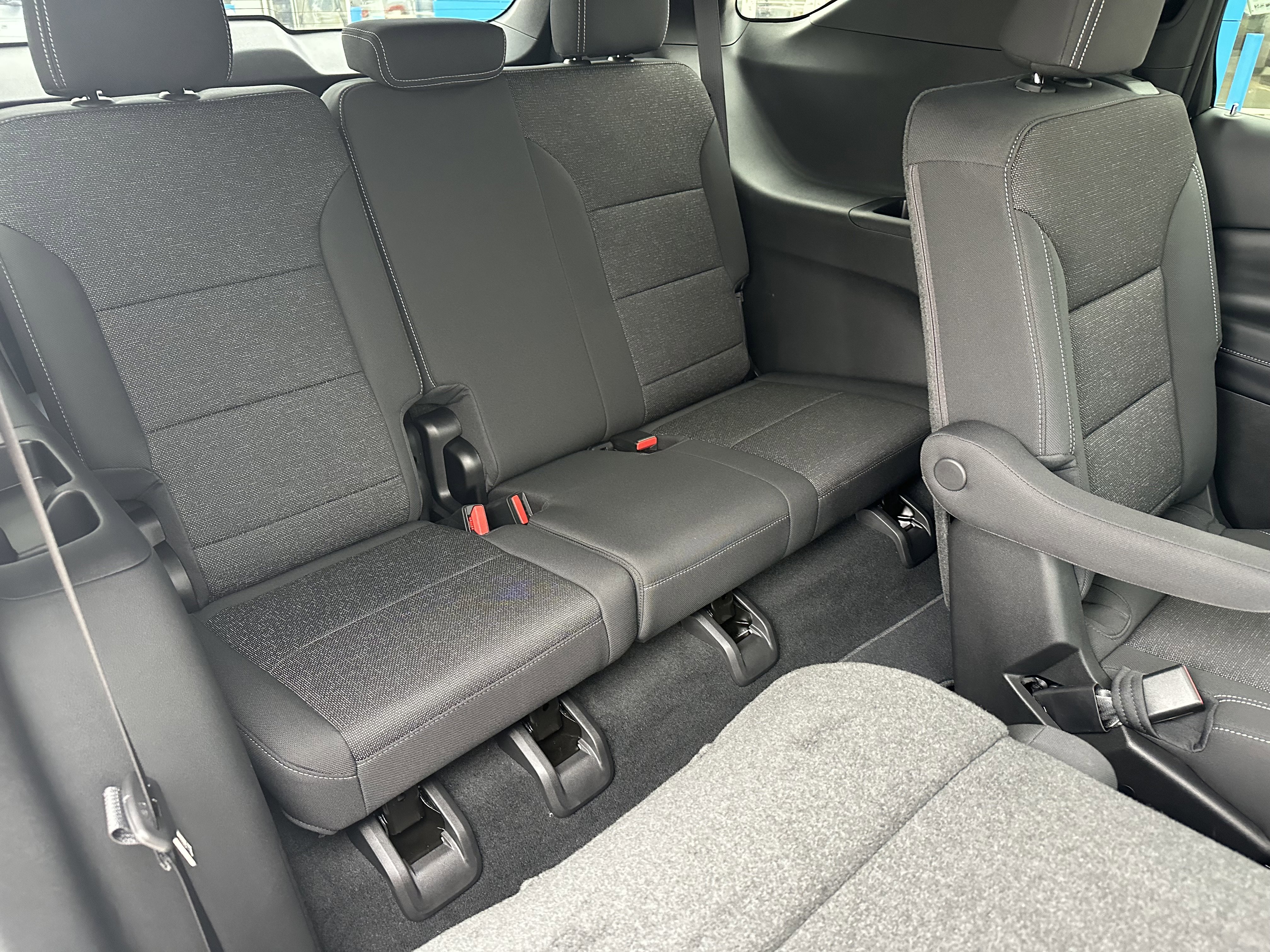 New 2026 Chevrolet Traverse LT w/ Driver Confidence Package image 32