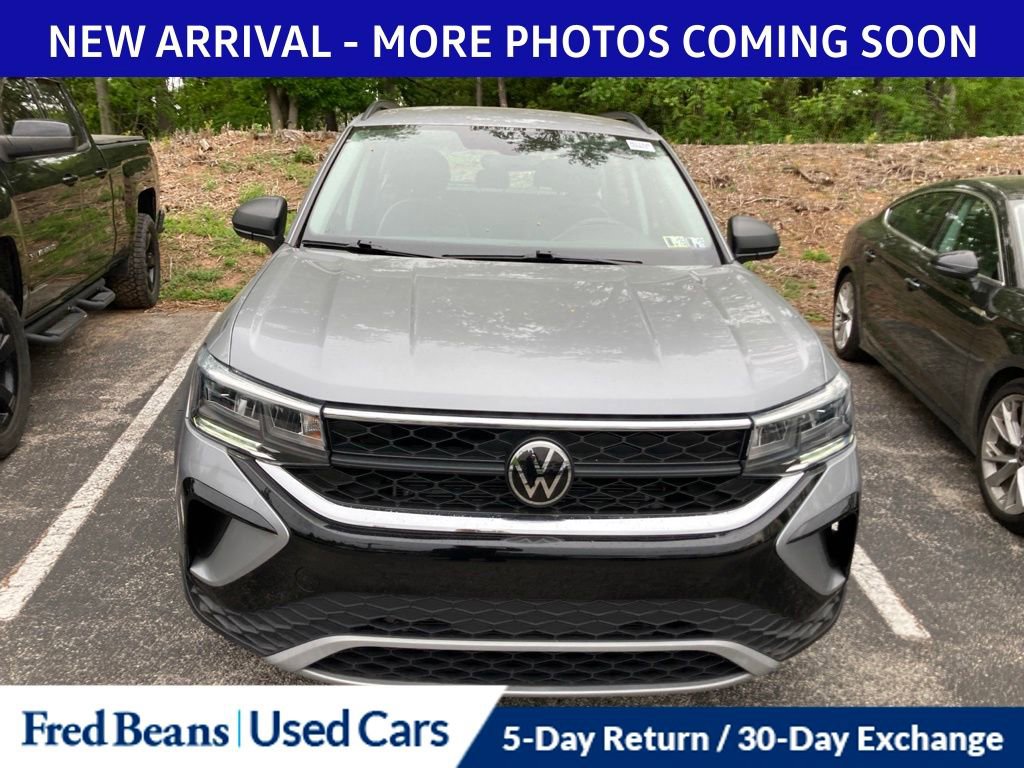 Used 2023 Volkswagen Taos S w/ Driver Assistance Package AWD/4WD image 2